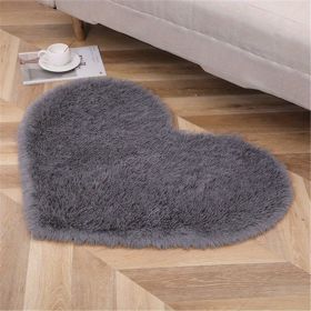 1pc, Plush Heart Shape Rug for Valentine's Day, Wedding Anniversary, and Home Decor - Soft PV Velvet Carpet for Living Room, Bedroom, and Bathroom (Color: Grey)